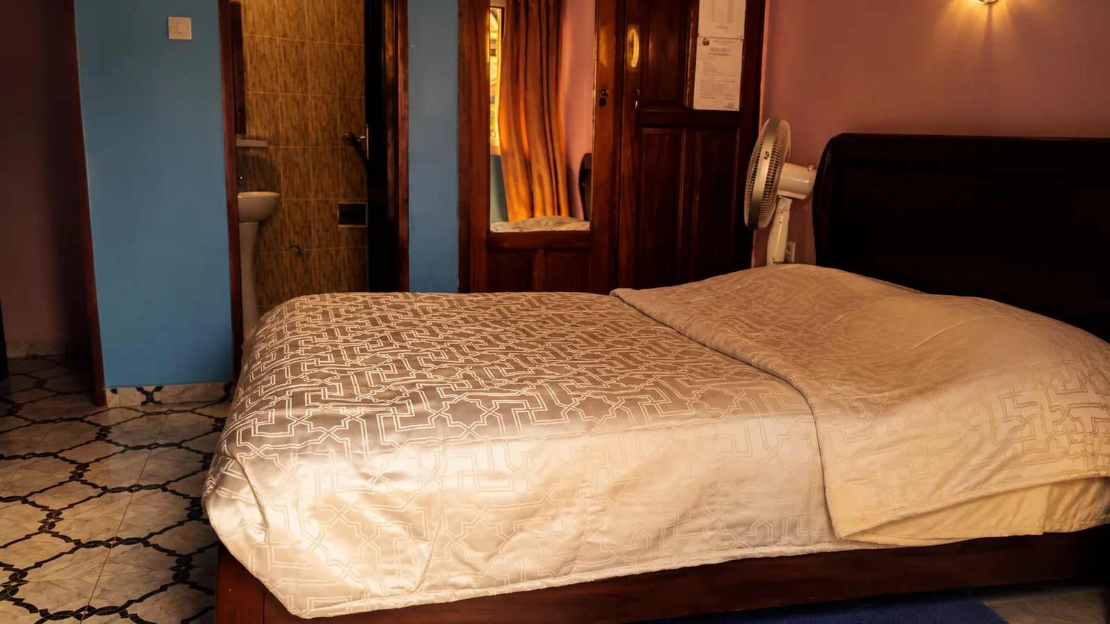 Standard room, Bafoussam